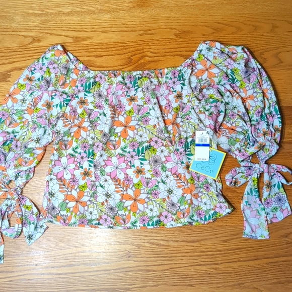 CeCe XL Off the Shoulder Balloon Sleeve Floral Shirt Ties on the Sleeves - Picture 7 of 7